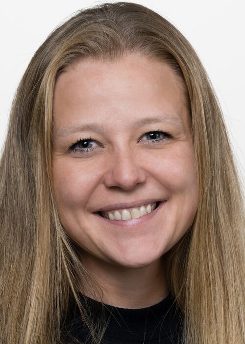 Gruppenleiterin im Chinderhuus BABAR, FaBe Kleinkinder, Fachfrau Betreuung Kleinkind, Ausbildnerin, Kita, Kinderkrippe, Kindertagesstätte Zürich Oerlikon Seebach