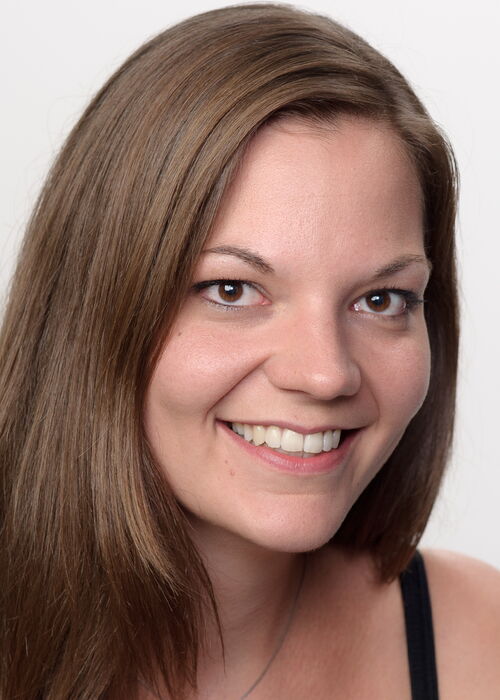 Krippenleitung Stellvertretung, Mitglied der Geschäftsführung, Ausbildnerin, im Chinderhuus BABAR, Kita, Kinderkrippe, Kindertagesstätte Zürich Oerlikon Seebach